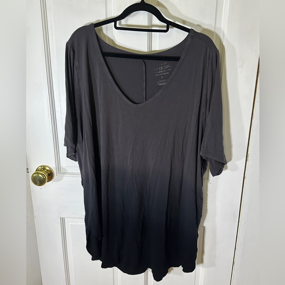 Torrid Charcoal Ombre Short Sleeve Tunic